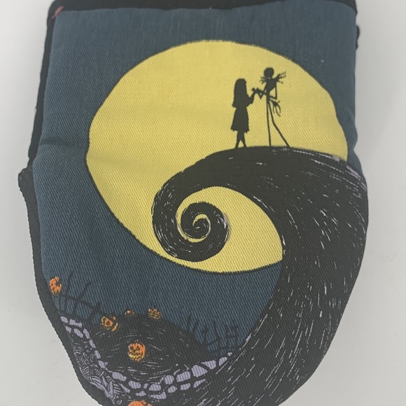 Disney Nightmare Before Christmas baking 2 pack mini mitts New - Picture 3 of 4